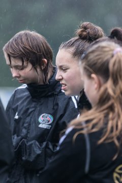 Bild 128 - B-Juniorinnen SV Henstedt Ulzburg - MSG Steinhorst Krummesse : Ergebnis: 4:0